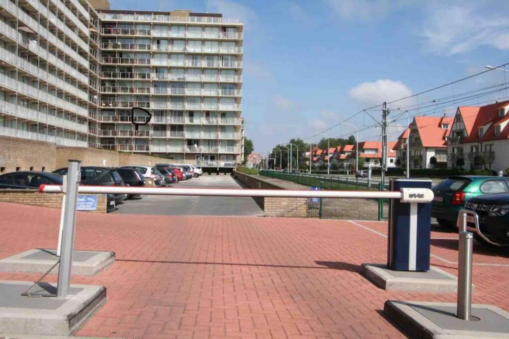 Zonnige Studio Hartje Nieuwpoort-Bad Met Parkeerplaats Exterior foto